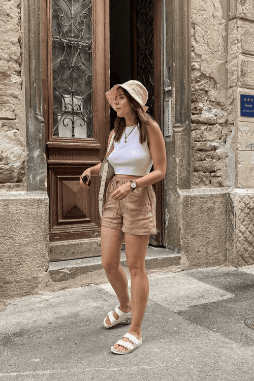 20 Trendy Back-to-School Outfits with Birkenstocks: Rock Your Campus Style