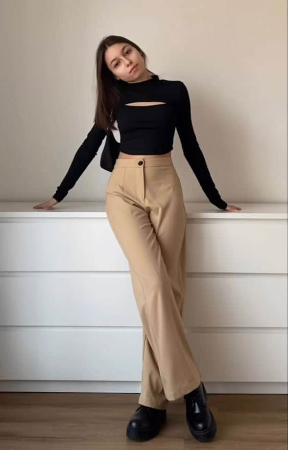 Chic Contrast: Black and Beige