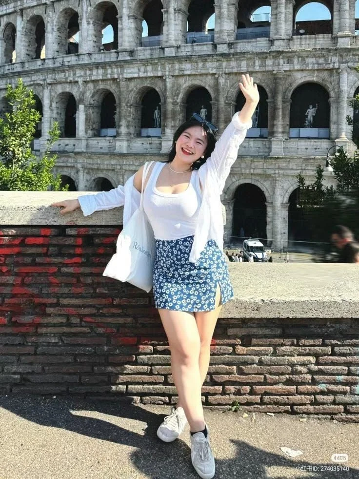 Oversized Cardigan with Printed Mini Skirt