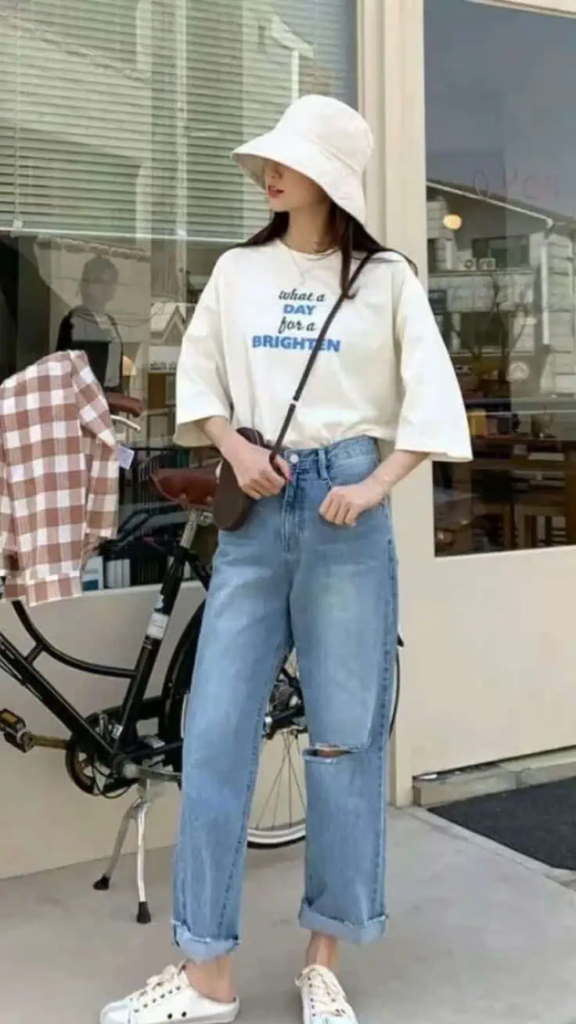 20 Sun-Kissed Back-to-School Outfits: Beach Vibes Meet Campus Style