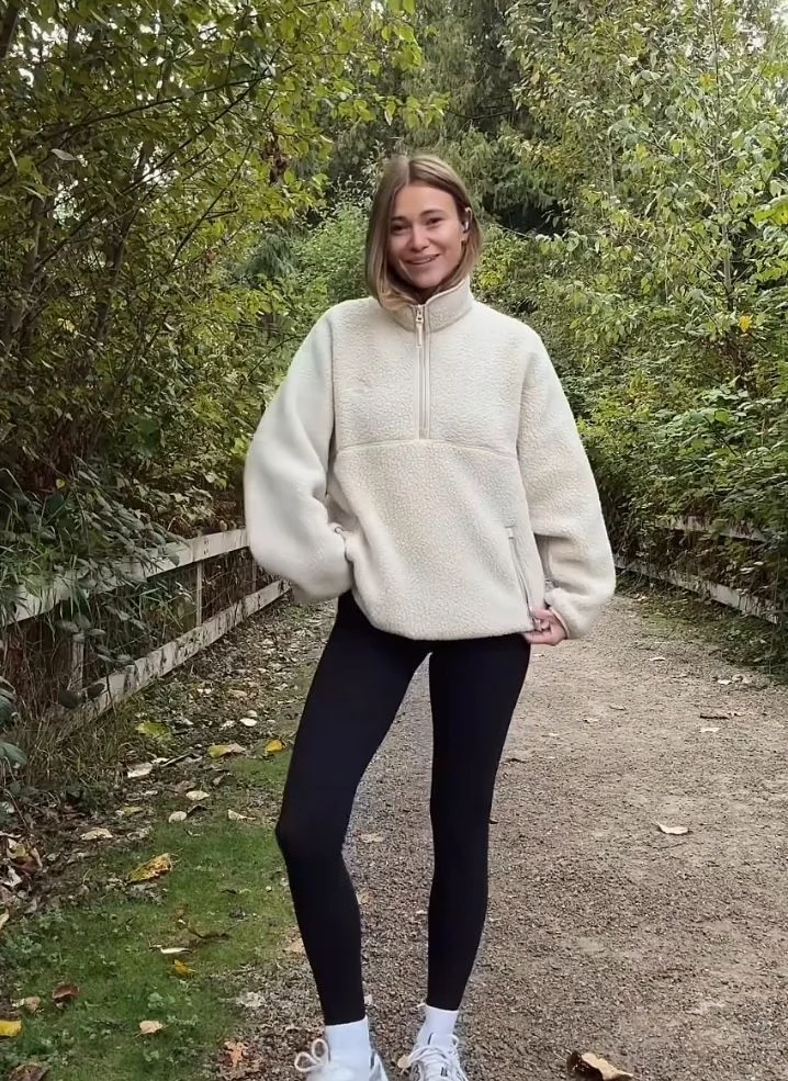 Cream Fleece Pullover with Black Leggings
