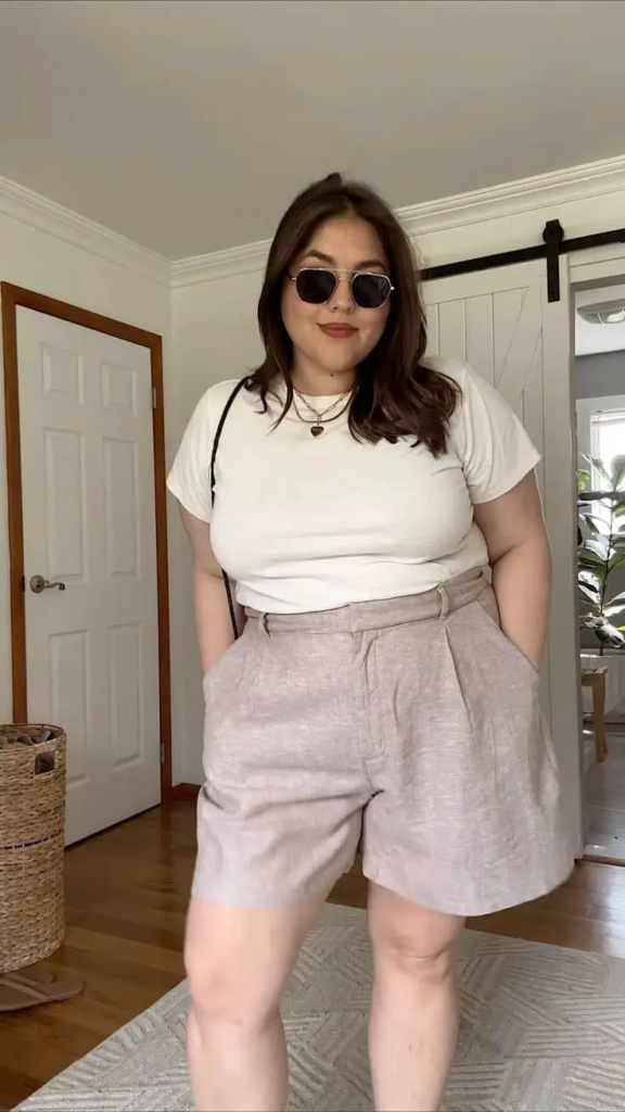 20 Stylish Plus-Size Teacher Outfits to Rock This Back-to-School Season