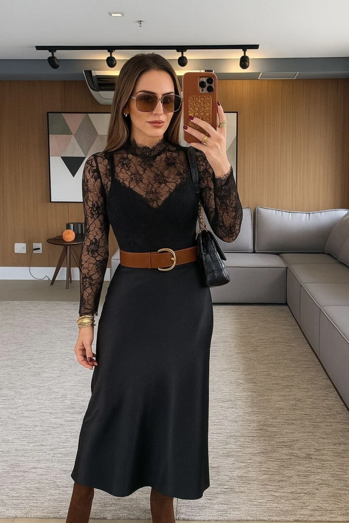 Elegant Lace and Leather Belt Sophistication