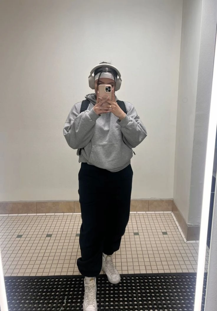 Oversized Hoodie with Black Joggers