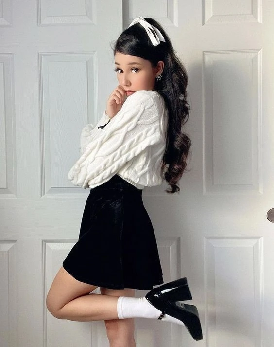 Classic Black Skirt With Cozy Knit
