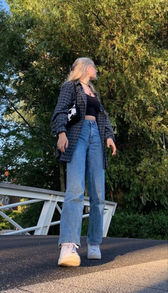 20 Retro Back-to-School Looks: Vintage Outfit Ideas That Never Go Out of Style