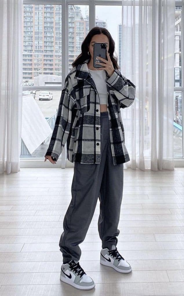 20 Retro Back-to-School Looks: Vintage Outfit Ideas That Never Go Out of Style