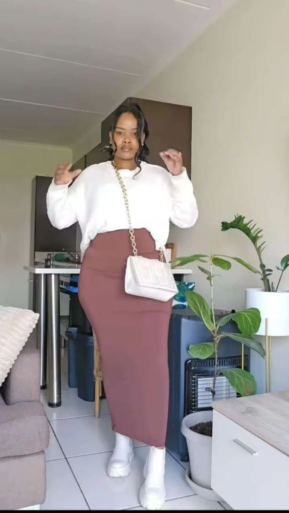 Cozy Chic in White and Mauve