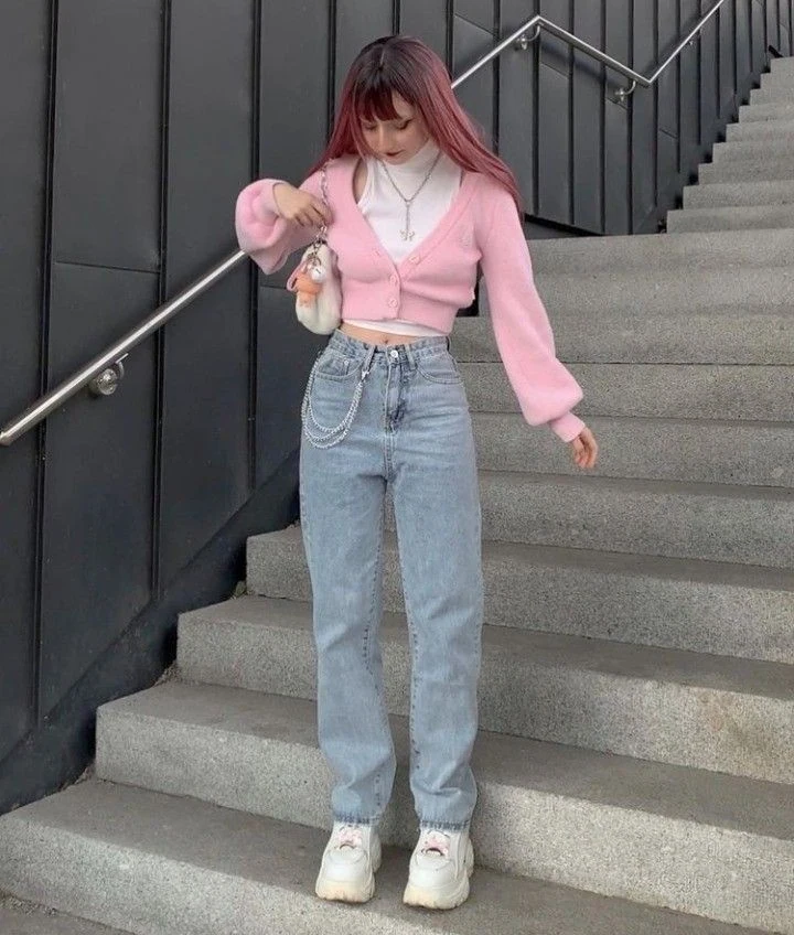 Pink Cardigan with High-Waisted Denim